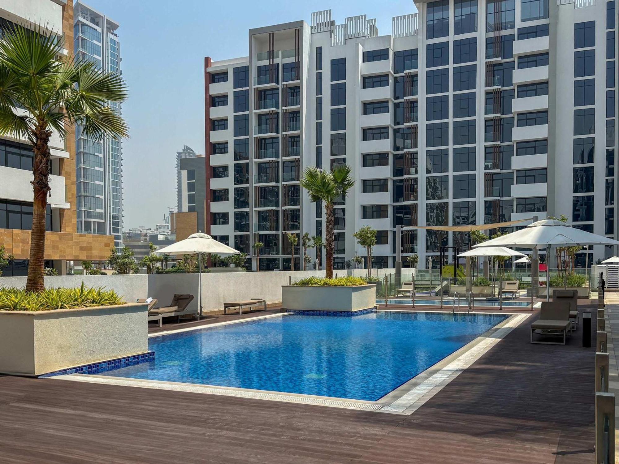 Frank Porter - Azizi Riviera 16 Dubai