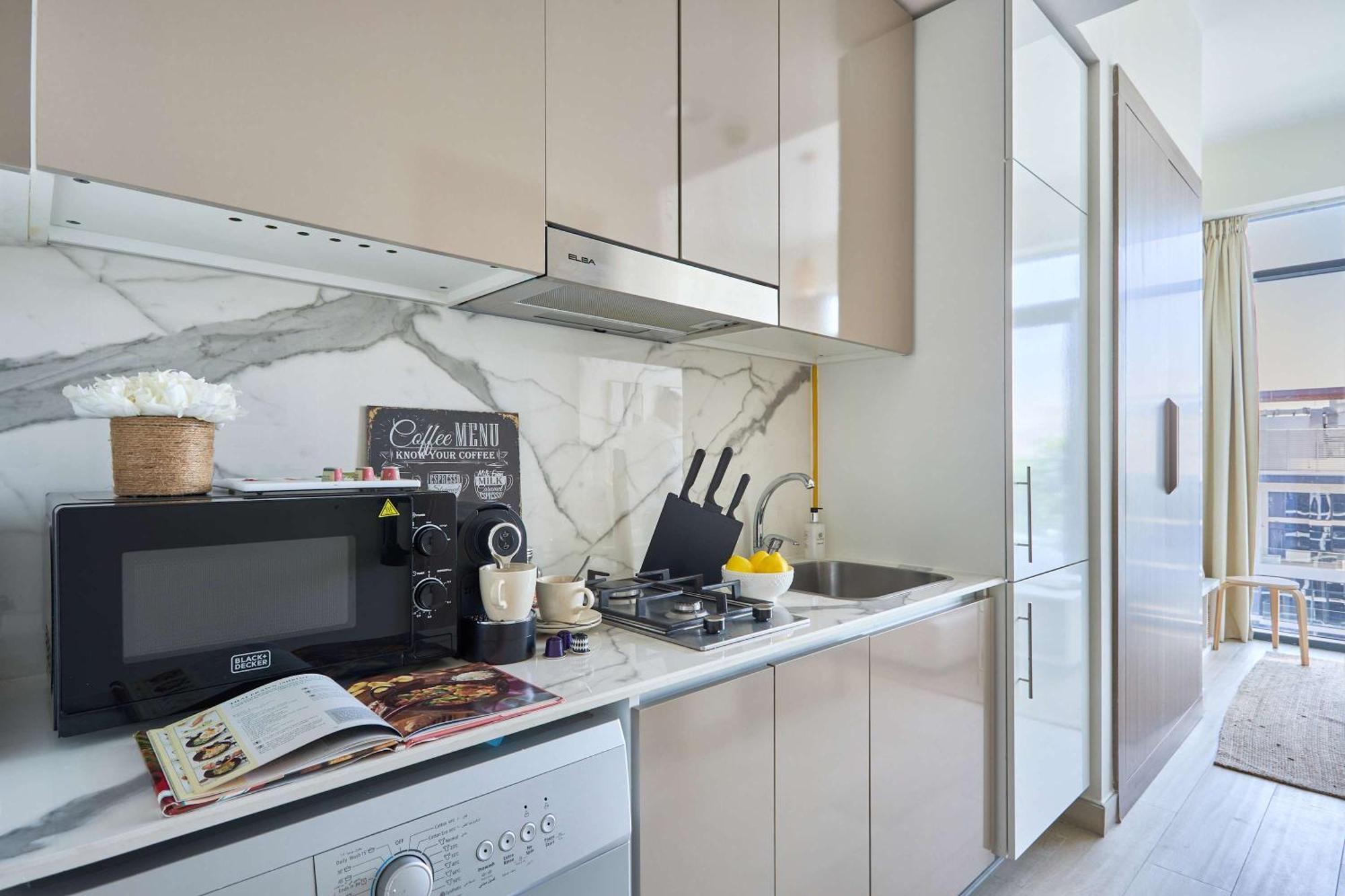 Apartment Frank Porter - Azizi Riviera 16 *
